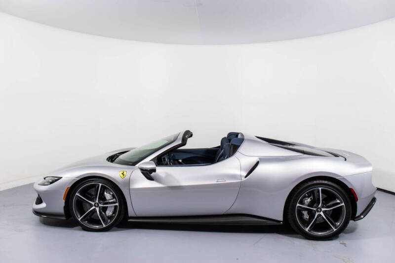 2025 Ferrari 296 GTS