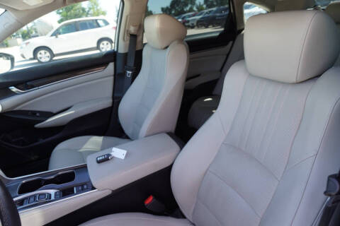 2018 Honda Accord EX-L w/Navi