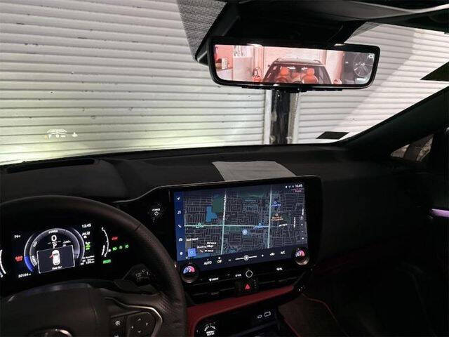 2025 Lexus NX 450h+ F SPORT Handling