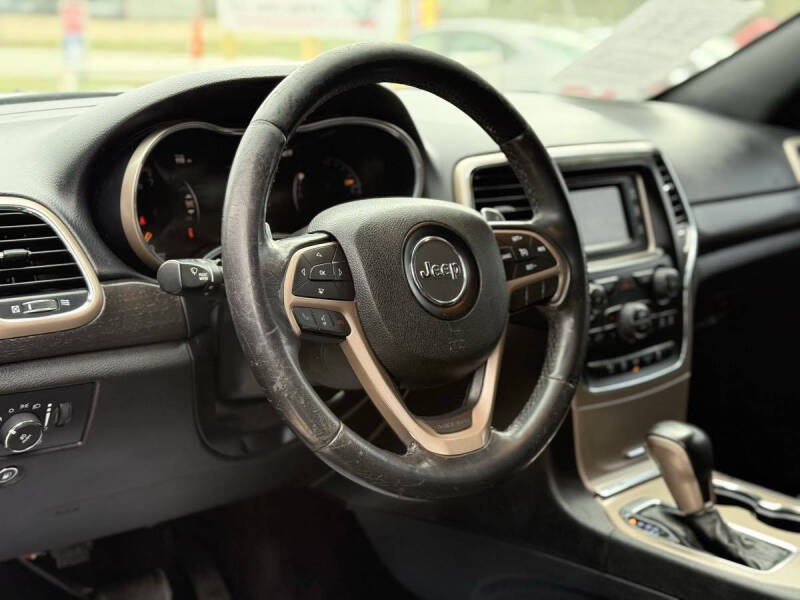 2017 Jeep Grand Cherokee Laredo