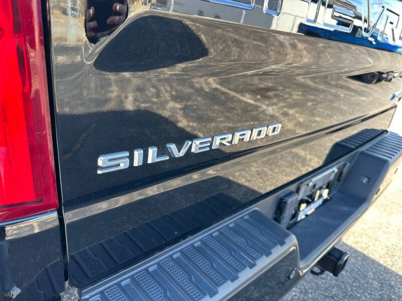 2023 Chevrolet Silverado 1500 ZR2