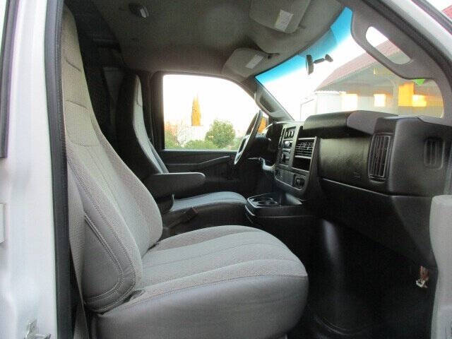 2016 Chevrolet Express 2500