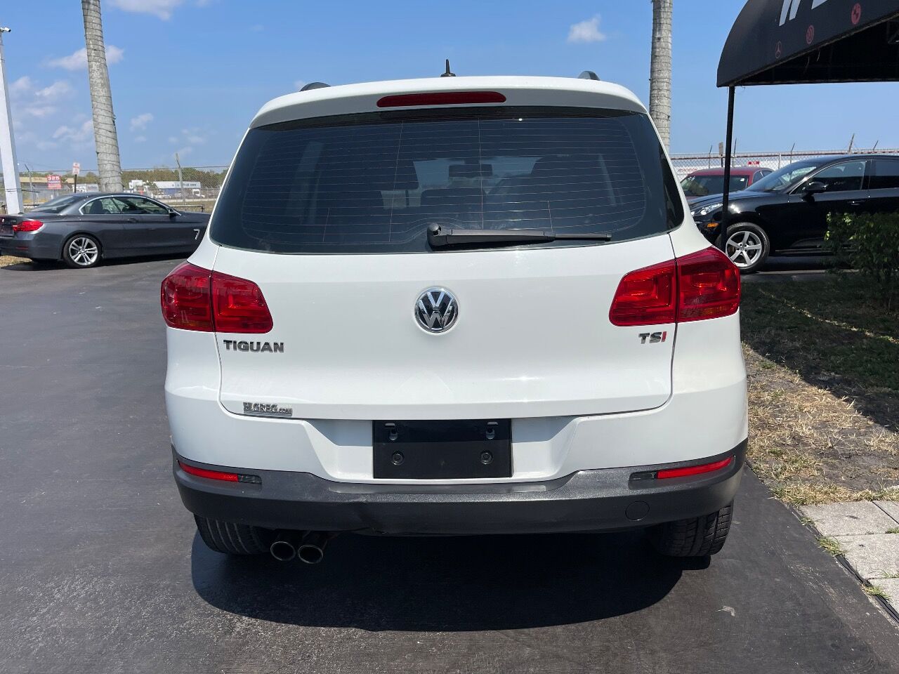 2016 Volkswagen Tiguan SUV - $10,900