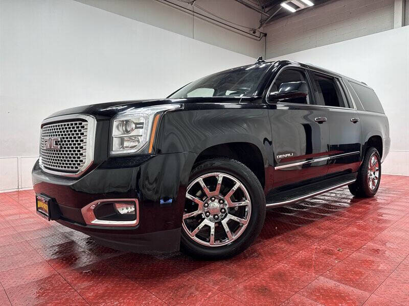 2017 GMC Yukon XL Denali