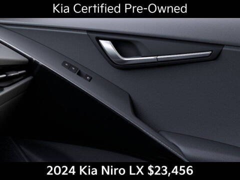 2024 Kia Niro LX