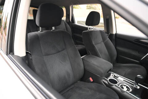 2013 Nissan Pathfinder SV