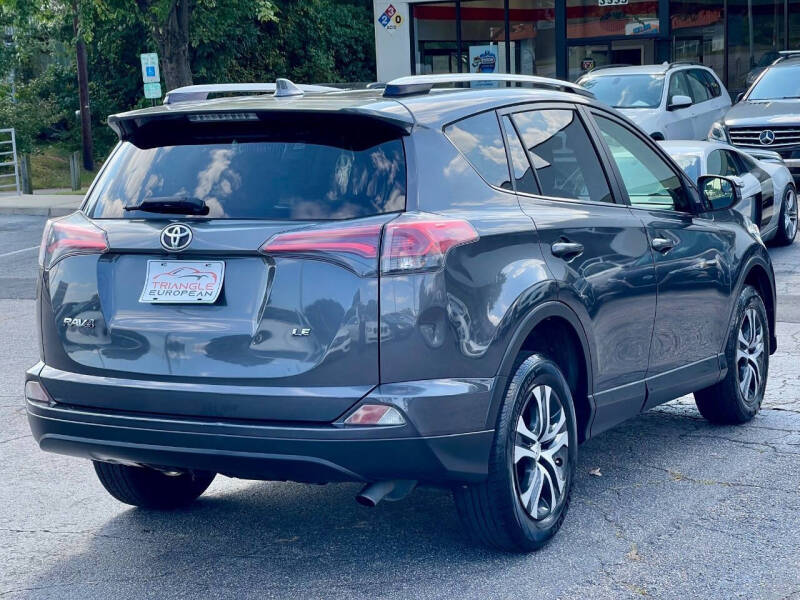 2018 Toyota RAV4 LE