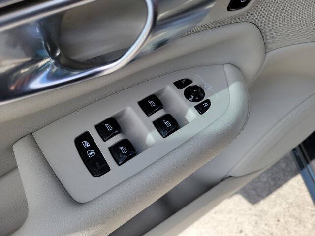 2025 Volvo XC90 T8 Plus Bright Theme 6P