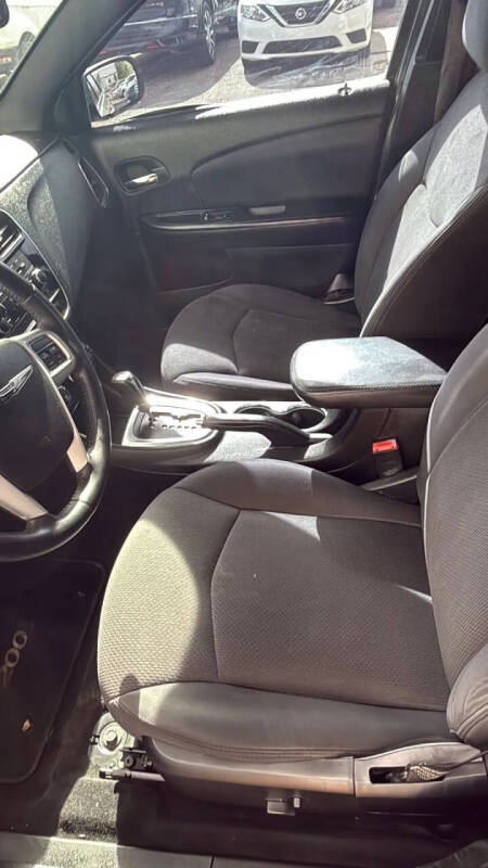 2014 Chrysler 200 Touring