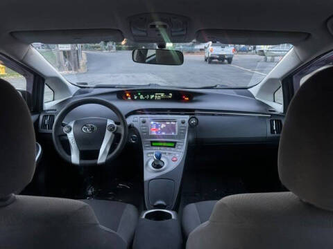 2014 Toyota Prius Two