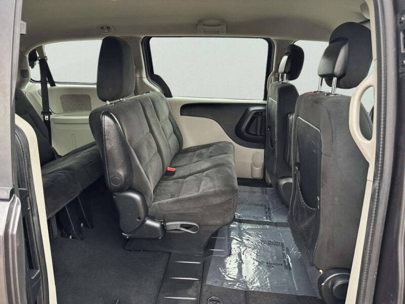 2016 Dodge Grand Caravan American Value Package