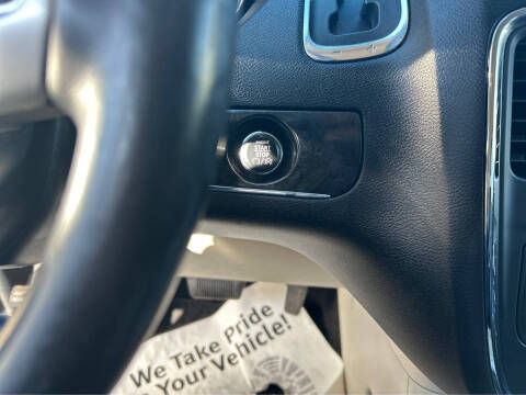 2015 Chrysler Town and Country Touring-L