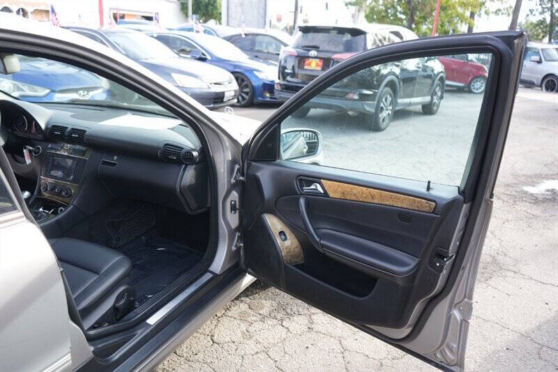 2007 Mercedes-Benz C-Class C 230 Sport