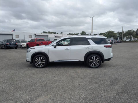 2025 Nissan Pathfinder Platinum