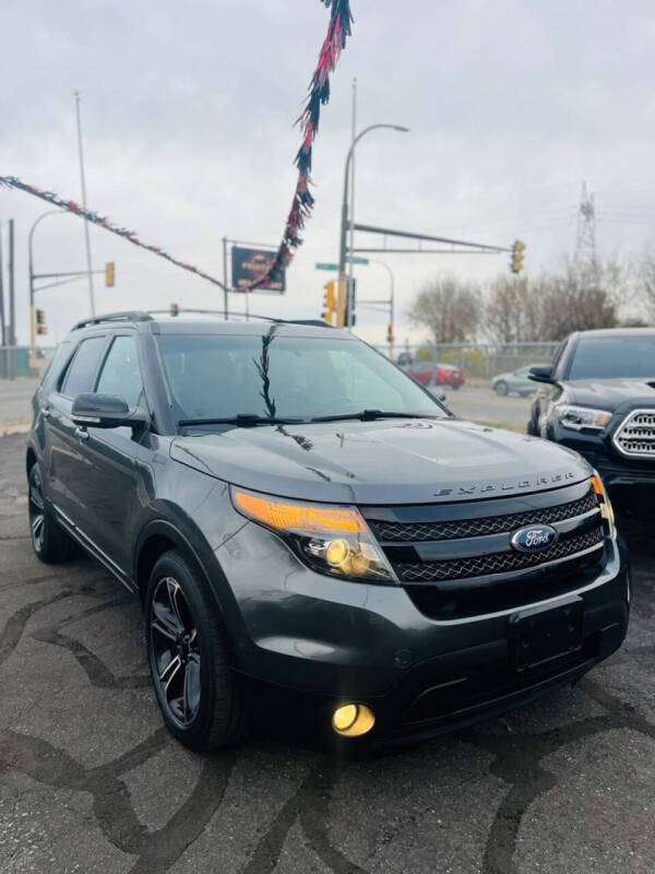 2015 Ford Explorer Sport's photo