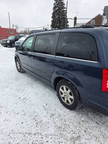 2008 Chrysler Town and Country Limited