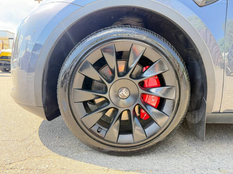 2024 Tesla Model Y Long Range