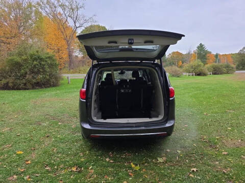 2018 Chrysler Pacifica Touring L Plus