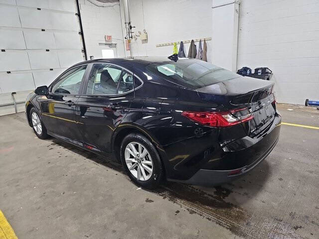 Used 2025 Toyota Camry SE with VIN 4T1DAACK5SU012105 for sale in Hazard, KY