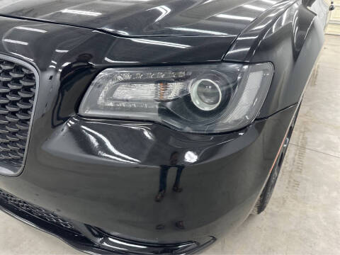 2019 Chrysler 300 S