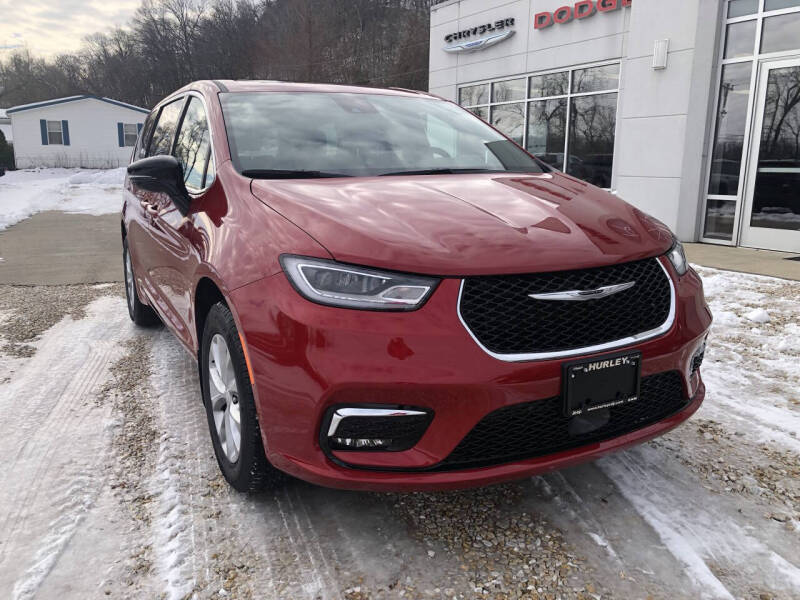 2026 Chrysler Pacifica Limited's photo