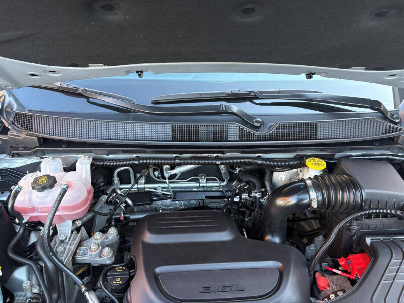 2024 Chrysler Pacifica Touring