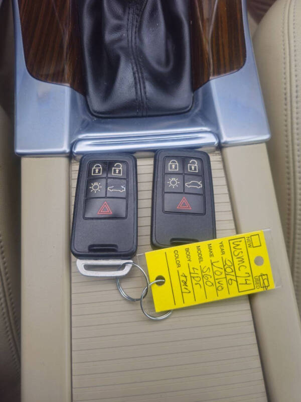 2016 Volvo S60 T5 Premier