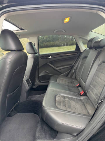 2014 Volkswagen Passat 1.8T SEL Premium PZEV