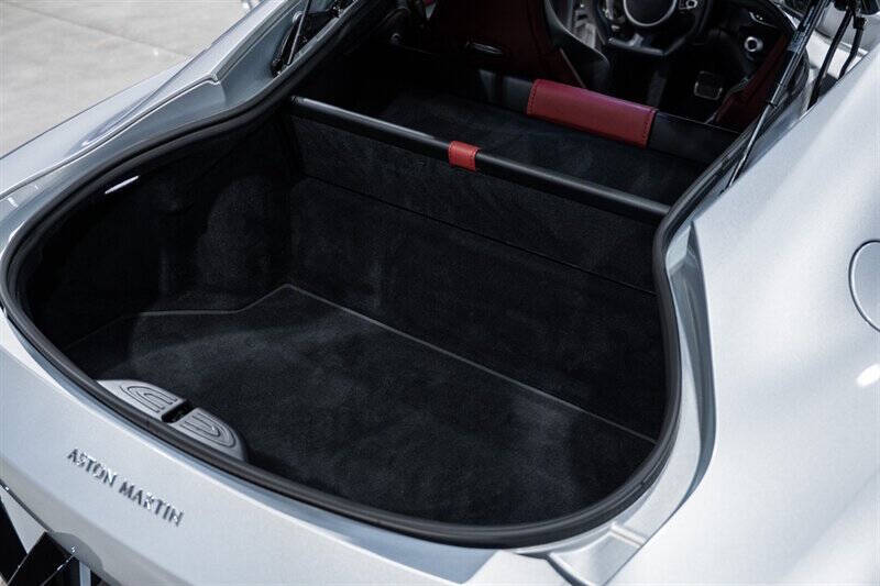 2019 Aston Martin Vantage