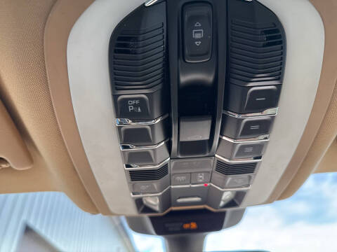 2015 Porsche Macan S