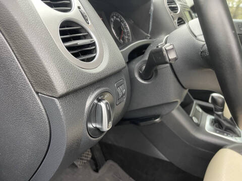 2017 Volkswagen Tiguan 2.0T Wolfsburg Edition