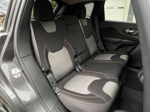 2016 Jeep Cherokee Sport Altitude