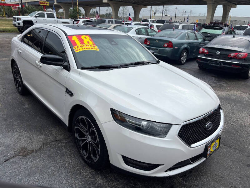 2018 Ford Taurus SHO's photo