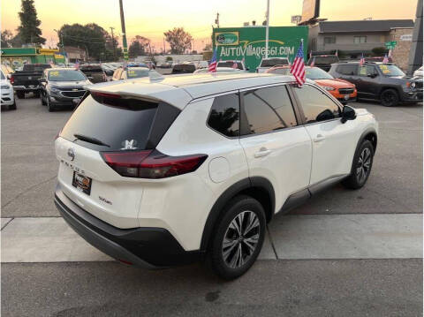 2022 Nissan Rogue SV