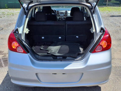 2012 Nissan Versa 1.8 SL