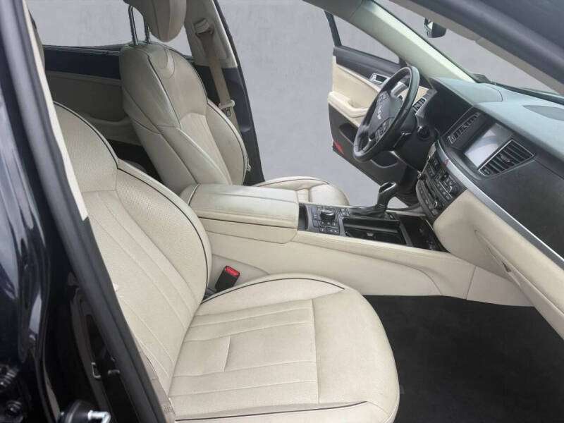 2017 Genesis G80