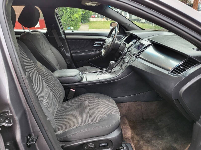 2013 Ford Taurus SEL