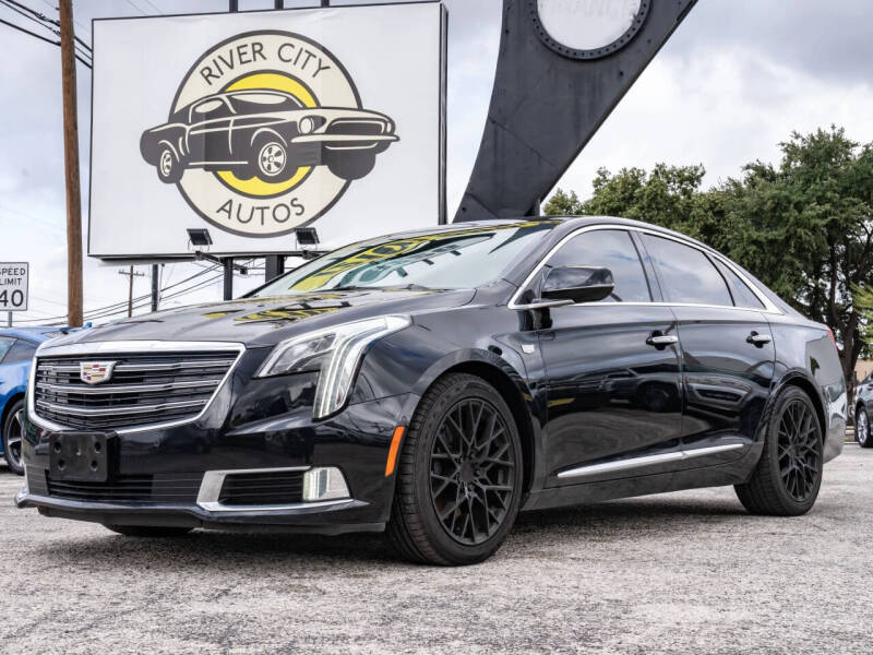 2019 Cadillac XTS Luxury's photo