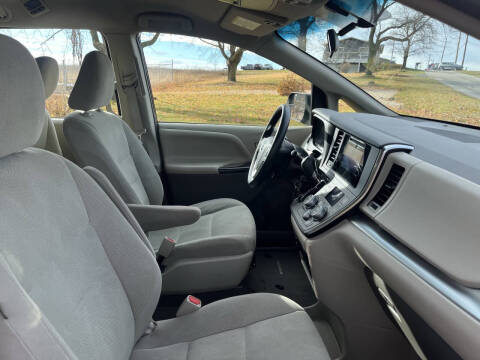 2016 Toyota Sienna L 7-Passenger