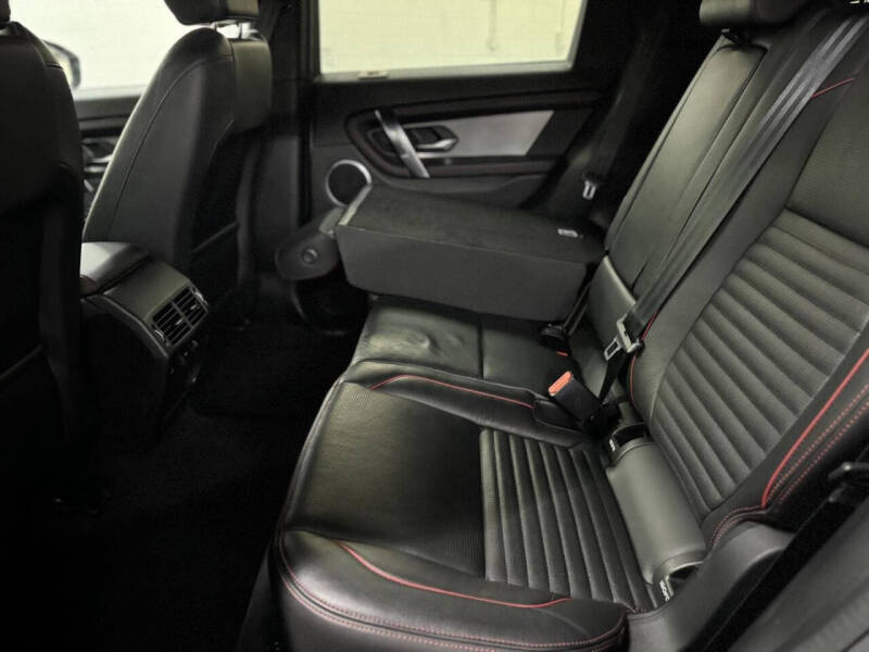 2022 Land Rover Discovery Sport P250 SE R-Dynamic