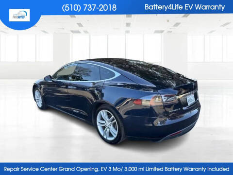 2015 Tesla Model S 85