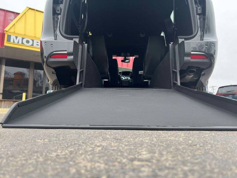 2024 Chrysler Pacifica Touring