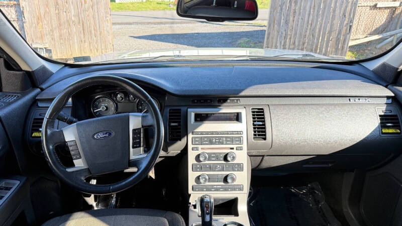 2009 Ford Flex SE