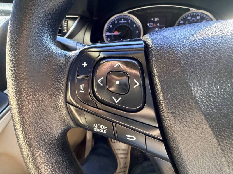 2017 Toyota Camry LE