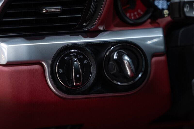 2019 Porsche 911 Carrera 4S