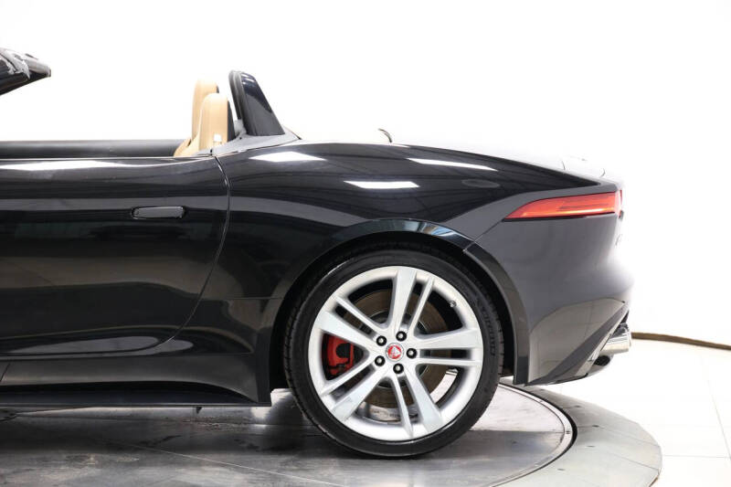 2014 Jaguar F-TYPE V8 S
