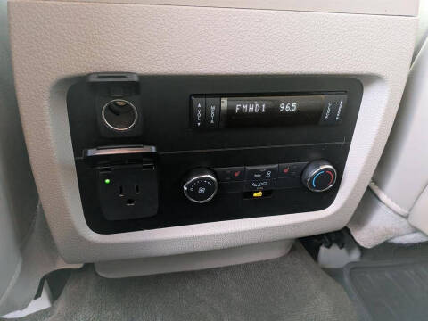 2016 Lincoln Navigator Select