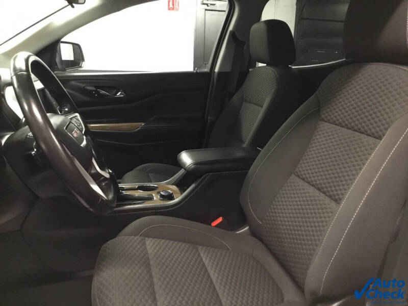 2019 GMC Acadia SLE-2