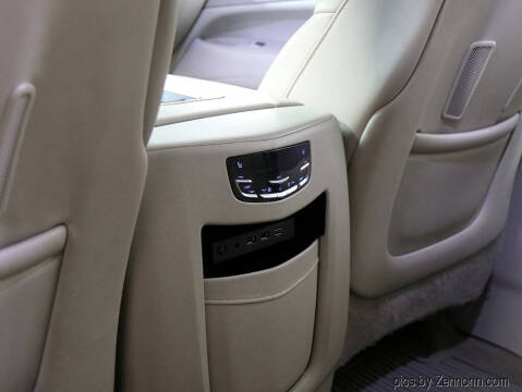 2017 Cadillac Escalade ESV Luxury