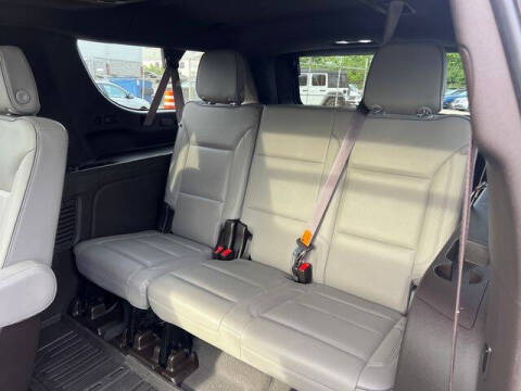 2022 GMC Yukon XL SLT